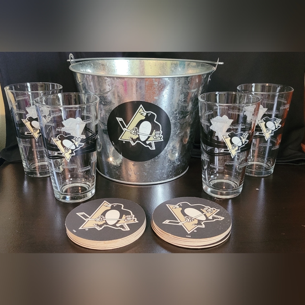 NHL Pittsburgh Penguins Gift Bucket Set